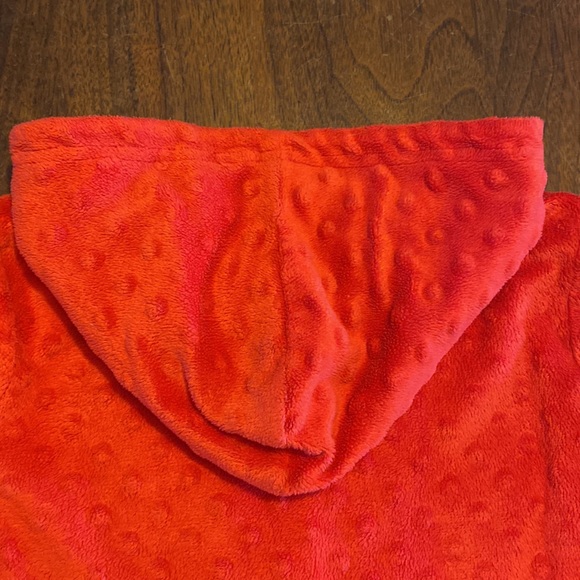 Girls red jacket size 5 smock dot kids brand zipper front pockets hood very soft - Picture 11 of 13